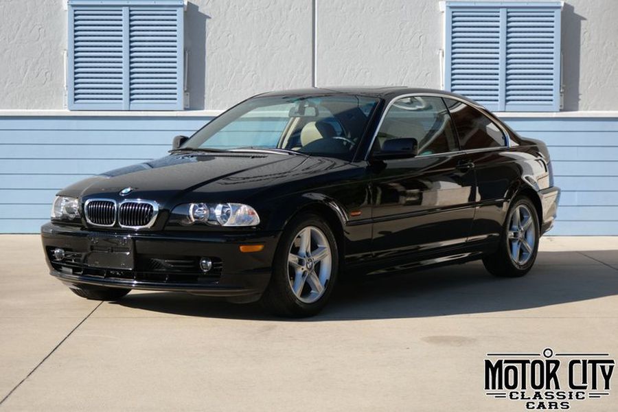 download BMW 3 325i able workshop manual