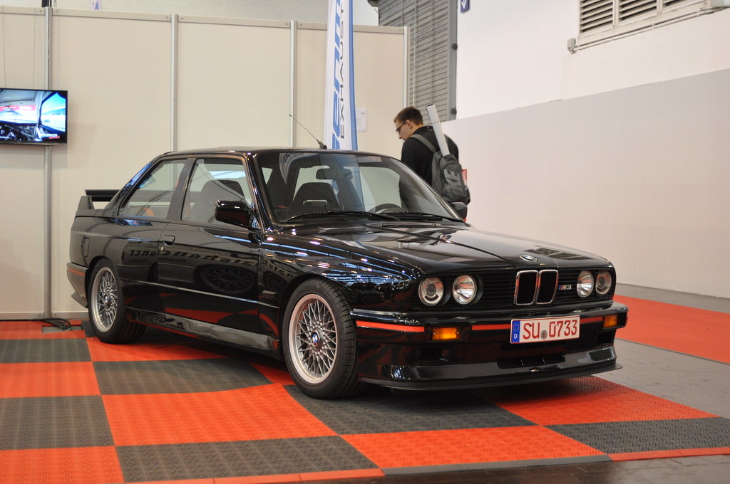 download BMW 3 E30 workshop manual