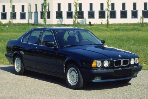 download BMW 5 E34 520i able workshop manual