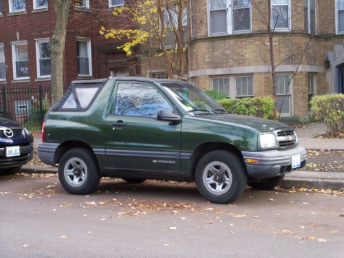 download Chevrolet Tracker able workshop manual