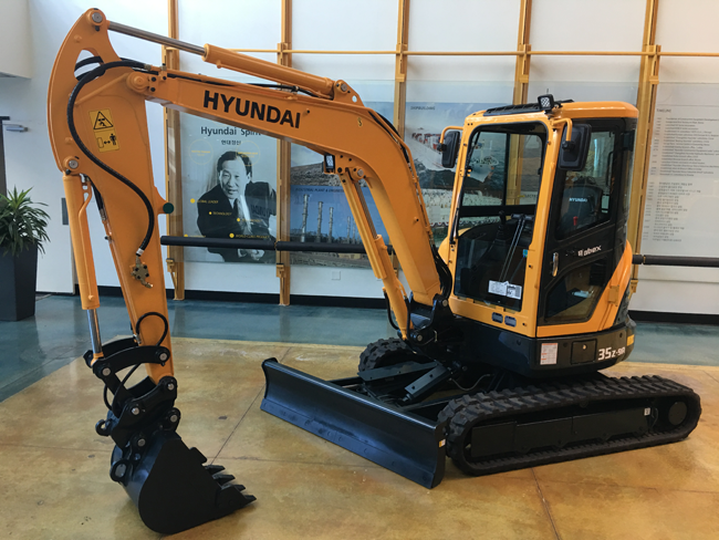 download Hyundai Crawler Mini Excavator R35Z 7 able workshop manual