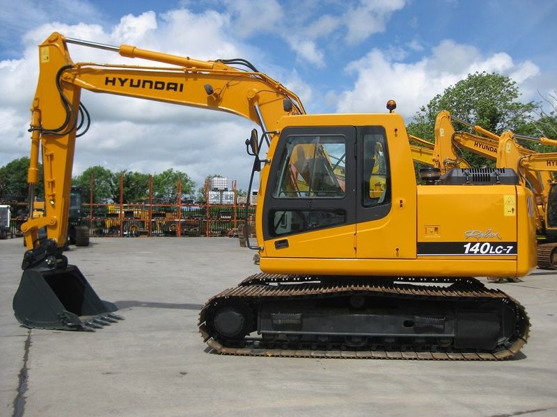 download Hyundai Robex 140LC 7 Crawler Excavator able workshop manual