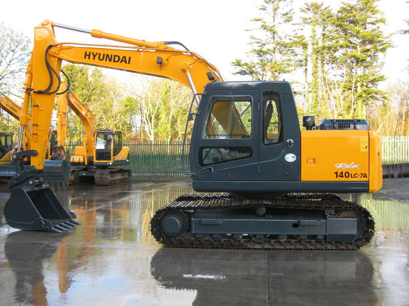 download Hyundai Robex 140LC 7 Crawler Excavator able workshop manual