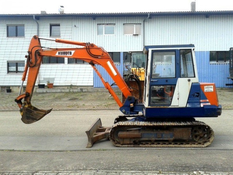 download Kubota KH 151 Excavator able workshop manual