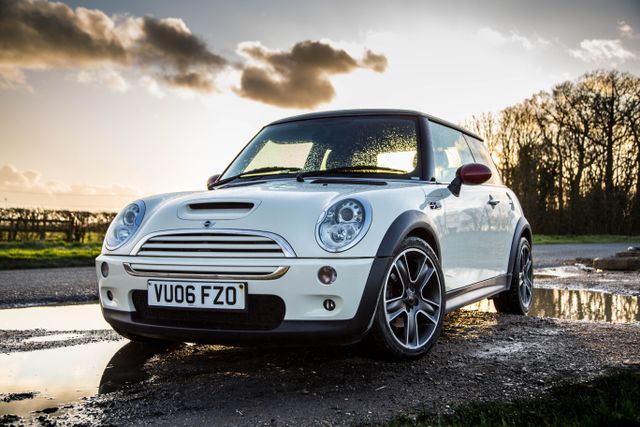 download Mini Hatch R50 53 workshop manual