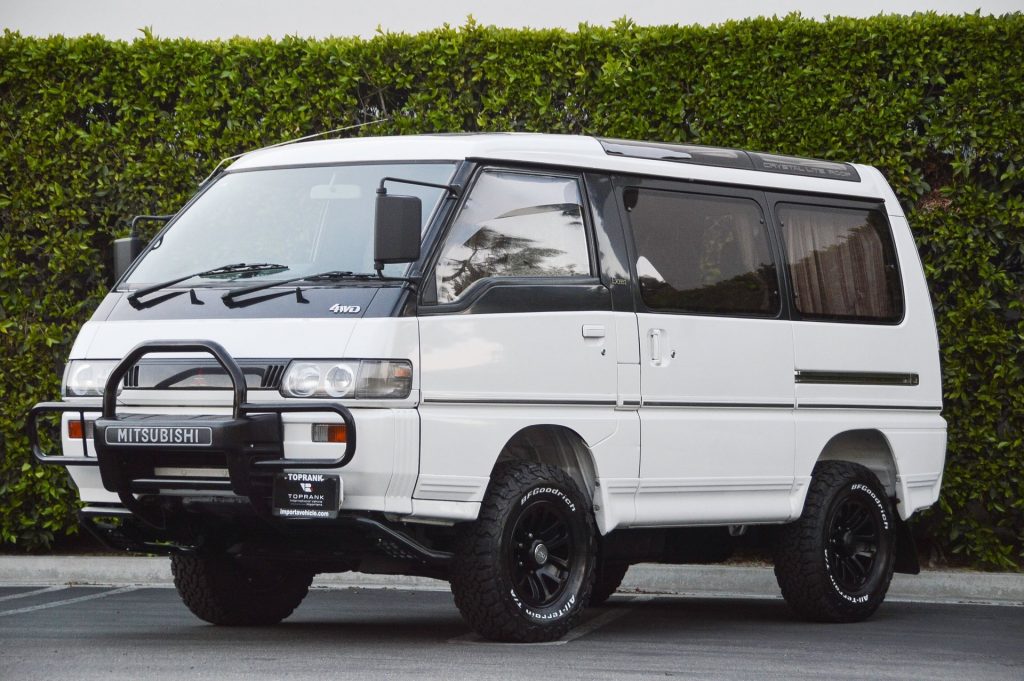 download Mitsubishi Delica L400 able workshop manual