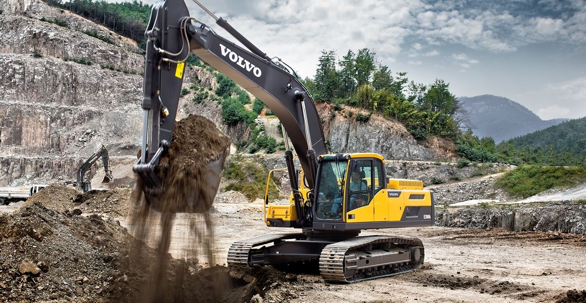 download VOLVO EC300E LD Excavator able workshop manual